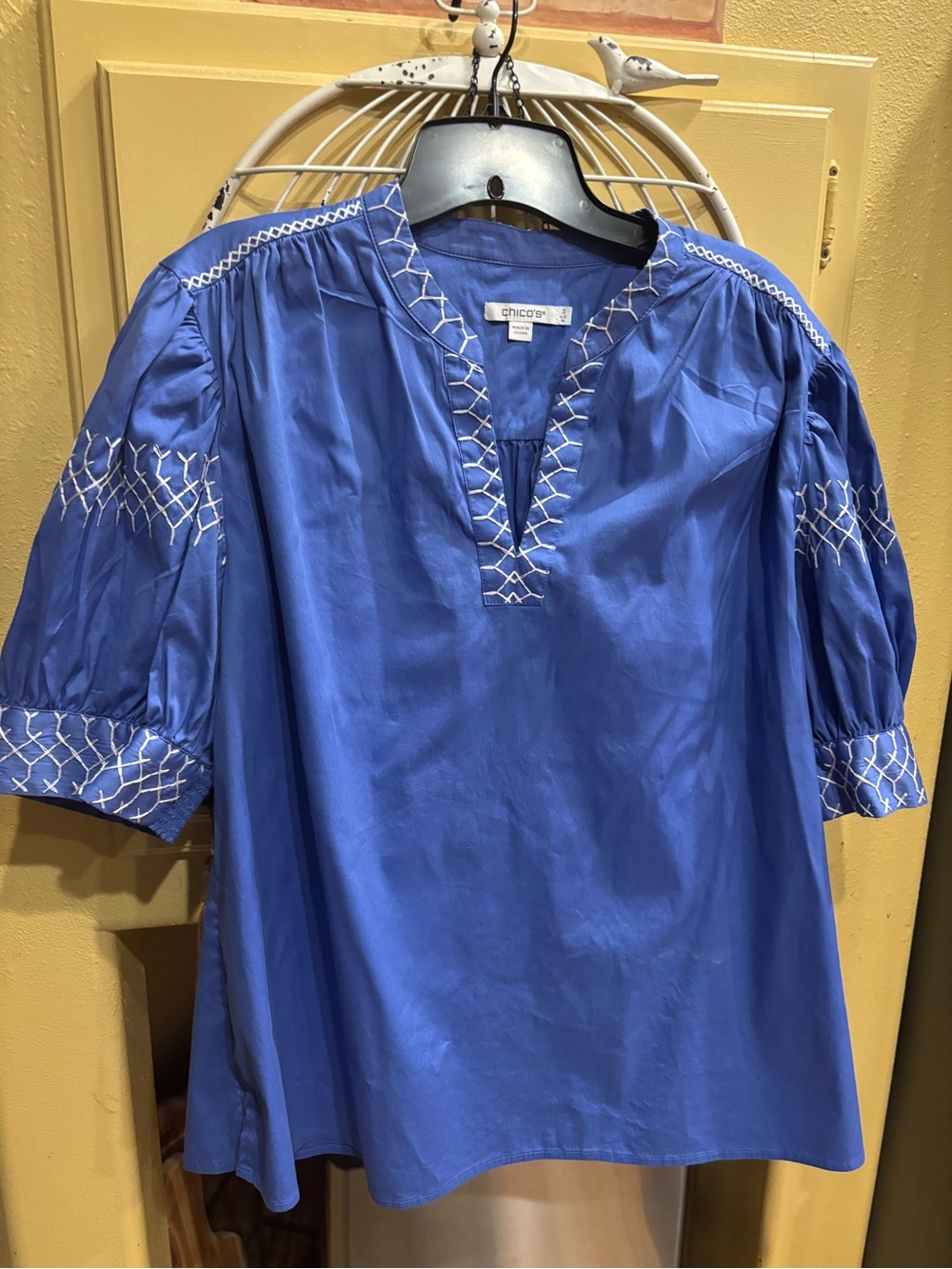 Chico's Royal Blue Split-Neck Puff Sleeve Tunic with White Embroidery